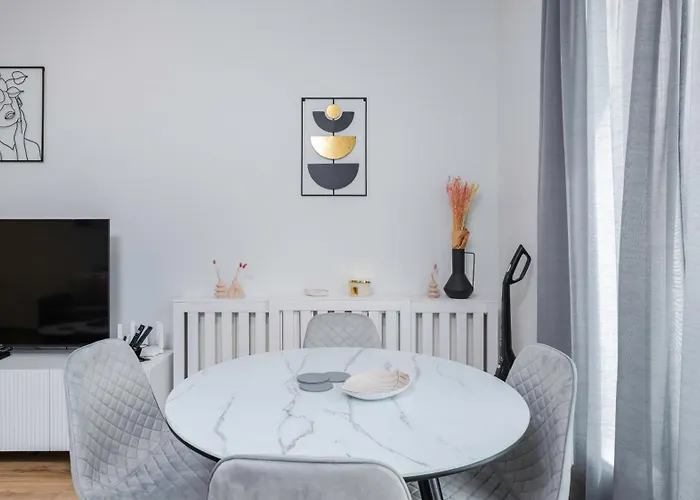 アパート Fresh & Modern With Balcony By Flat Mаnager ソフィア