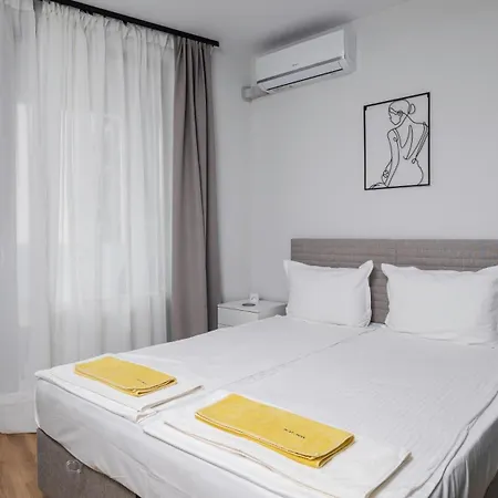 Fresh & Modern With Balcony By Flat Mаnager 公寓 *